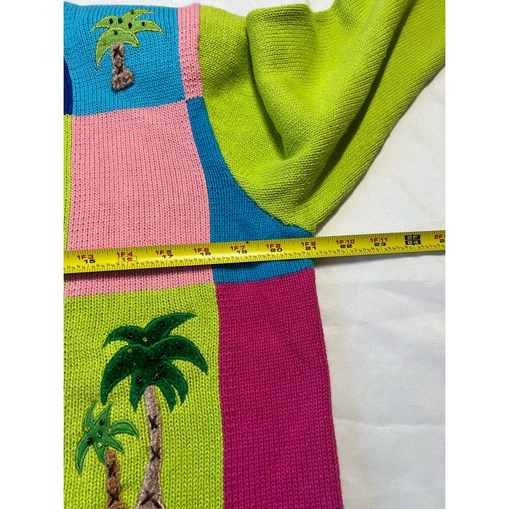 Jack B Quick Colorful Flamingo Florida Palm Sweater, size M, Pre-Loved, Dopamine - Picture 9 of 12